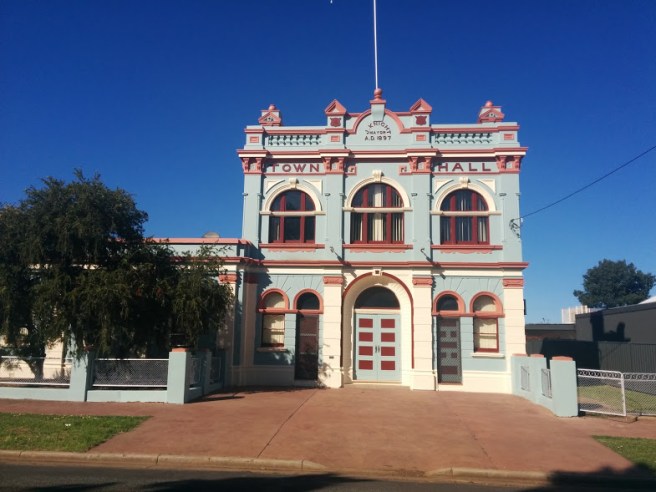 council-chambers-in-nyngan