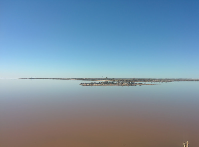 sea-lake-reflections